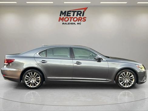 Used 2013 Lexus LS 460 L image 3
