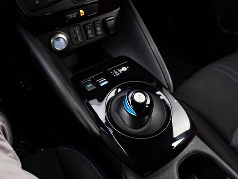 Used 2023 Nissan Leaf SV Plus image 18