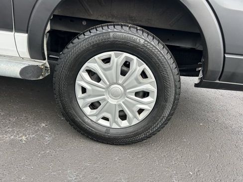 Used 2024 Ford Transit 250 Low Roof w/ Exterior Upgrade Package image 10