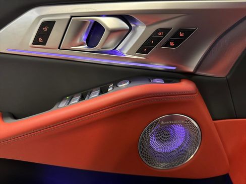 Used 2024 BMW XM w/ M Driver's Package image 17