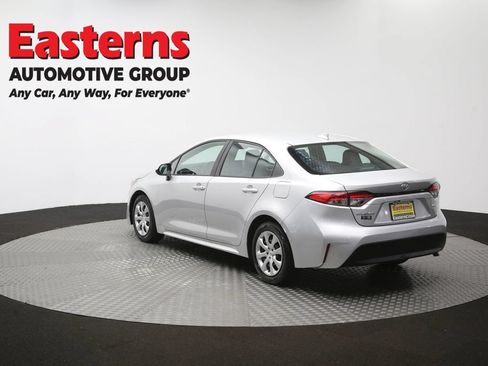 Used 2025 Toyota Corolla LE FWD image 63