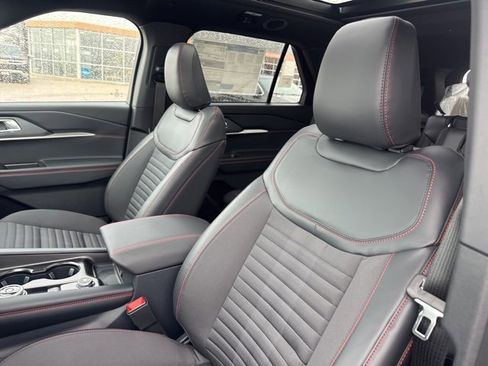 New 2026 Ford Explorer ST-Line w/ ST-Line Street Pack image 25