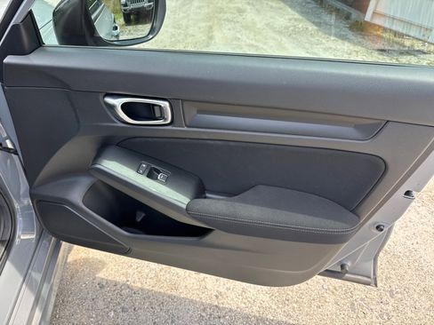 Used 2025 Honda Civic Sport image 17