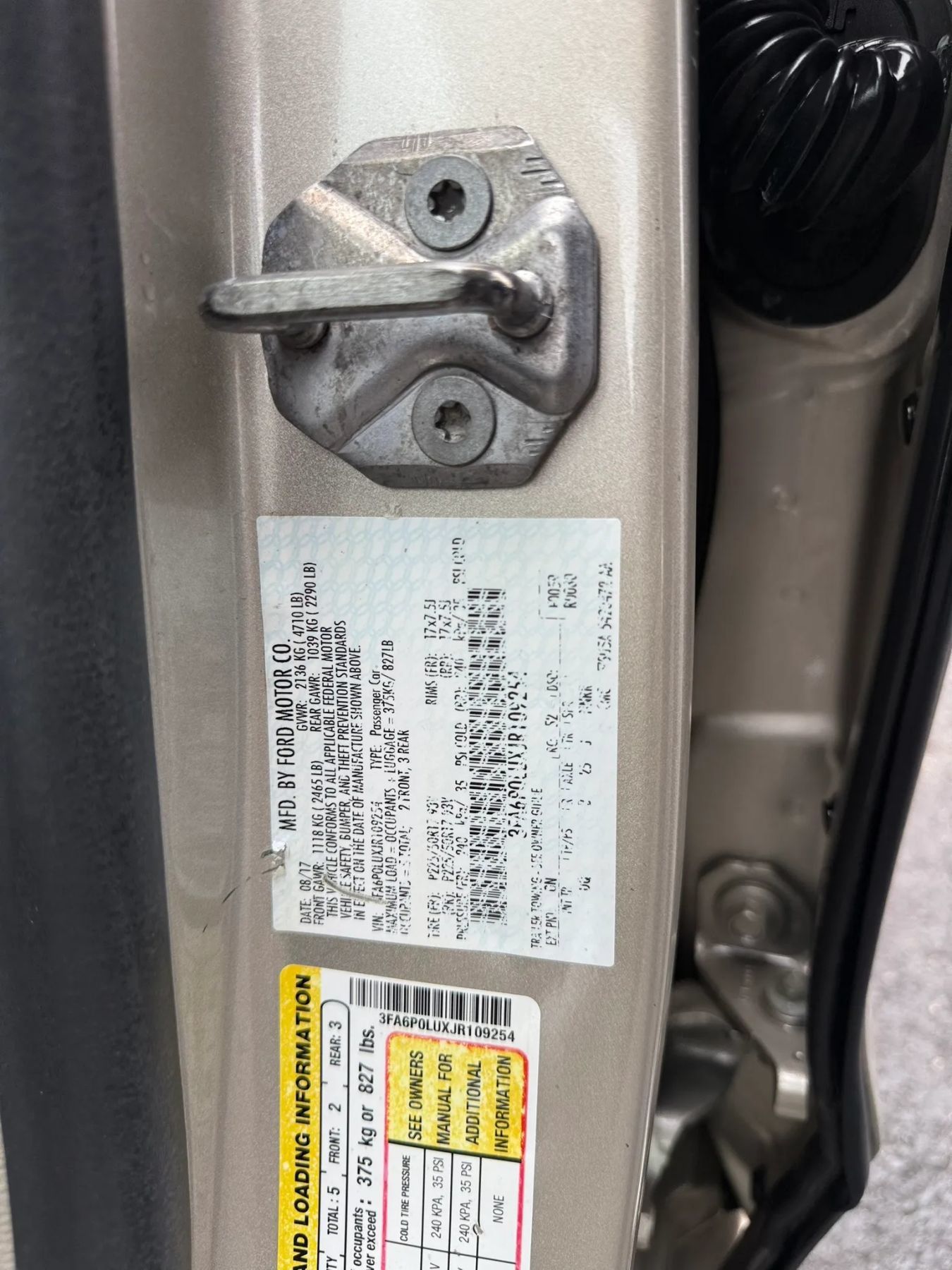 Used 2018 Ford Fusion SE FWD image 32
