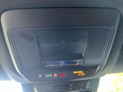 Used 2024 Chevrolet Equinox EV LT FWD image 31