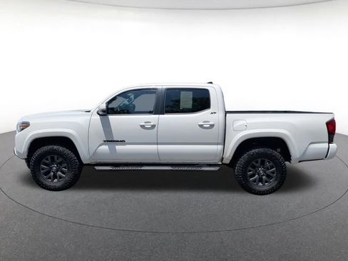 Used 2023 Toyota Tacoma SR5 w/ Technology Package AWD/4WD image 3