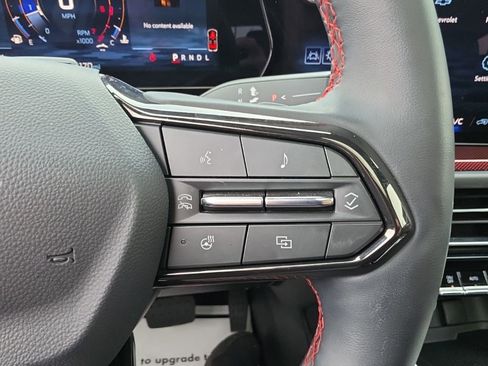 Certified 2025 Chevrolet Traverse RS AWD/4WD image 14