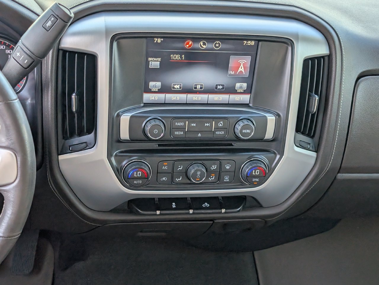 Used 2015 GMC Sierra 1500 SLE w/ SLE Value Package RWD image 12