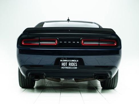 Used 2015 Dodge Challenger SRT Hellcat image 16
