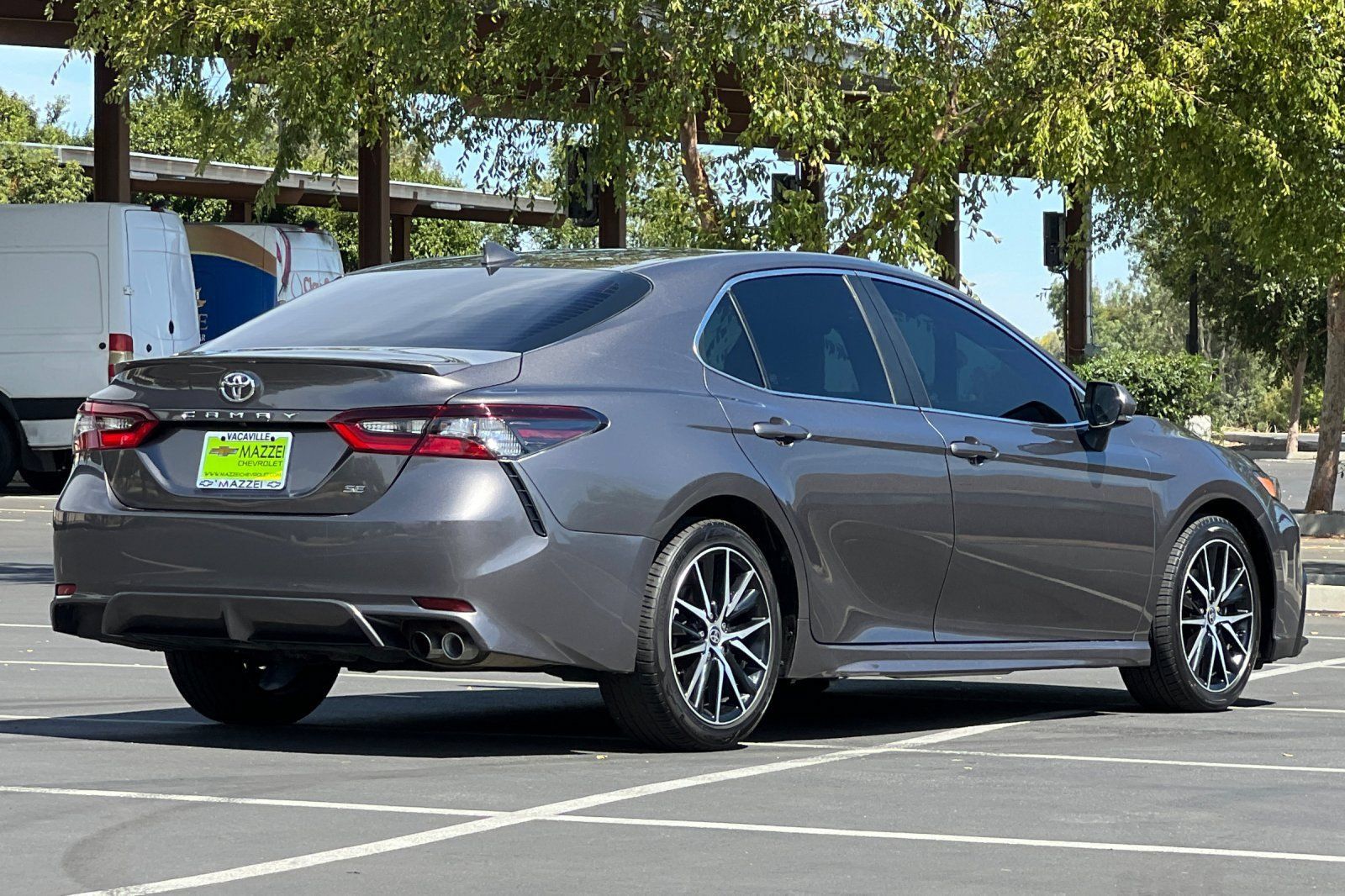 Used 2024 Toyota Camry SE FWD image 11