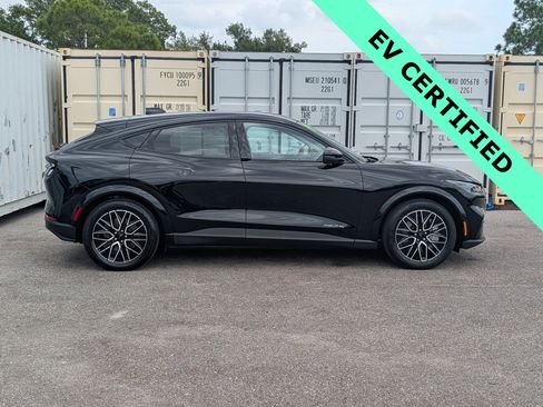 Certified 2025 Ford Mustang Mach-E Premium AWD/4WD image 3