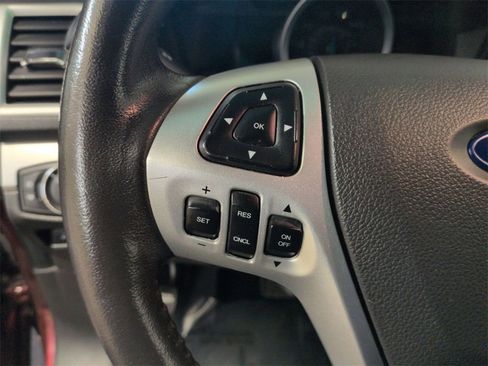 Used 2015 Ford Explorer XLT w/ Equipment Group 202A image 19