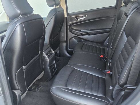 Used 2021 Ford Edge SEL image 11