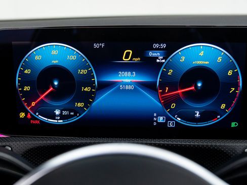 Used 2023 Mercedes-Benz CLA 250 4MATIC image 23