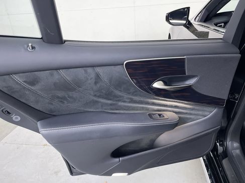 Used 2018 Lexus LS 500 AWD w/ Interior Upgrade Package image 21