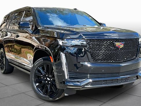 Used 2023 Cadillac Escalade Sport Platinum image 2