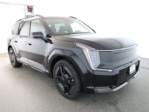 Used 2025 Kia EV9 GT-Line image 3