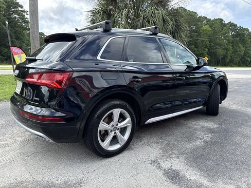 Used 2020 Audi Q5 2.0T Premium w/ Convenience Package AWD/4WD image 4