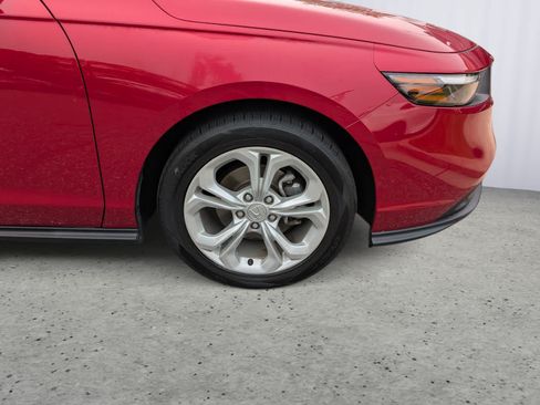 Certified 2024 Honda Accord LX image 9