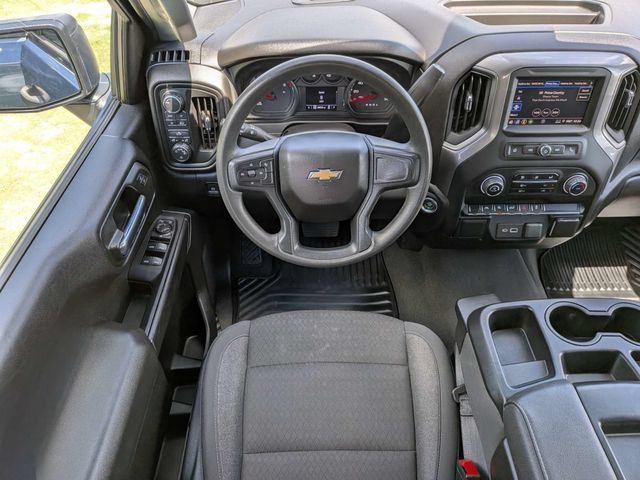 Used 2024 Chevrolet Silverado 1500 Custom w/ Turbomax Blackout Package AWD/4WD image 15