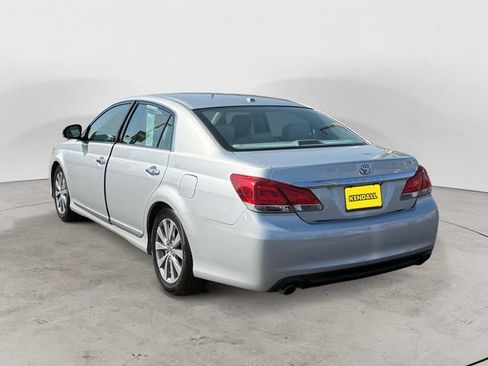 Used 2011 Toyota Avalon Limited FWD image 7
