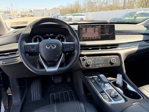 Certified 2023 INFINITI QX60 Luxe w/ Performance Audio Package image 13