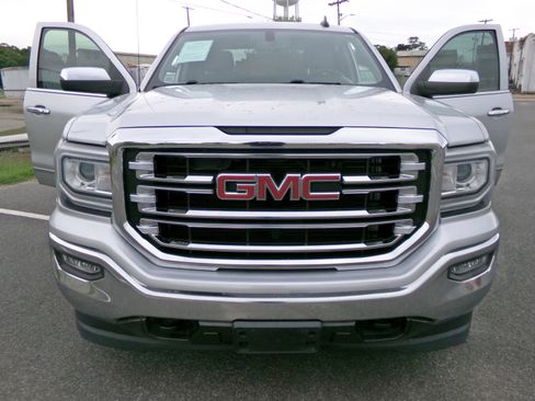 Used 2018 GMC Sierra 1500 SLT w/ SLT Premium Package AWD/4WD image 5