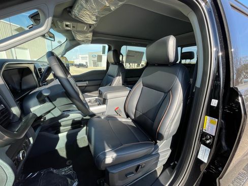 New 2026 Ford F350 Lariat w/ Black Appearance Package image 7