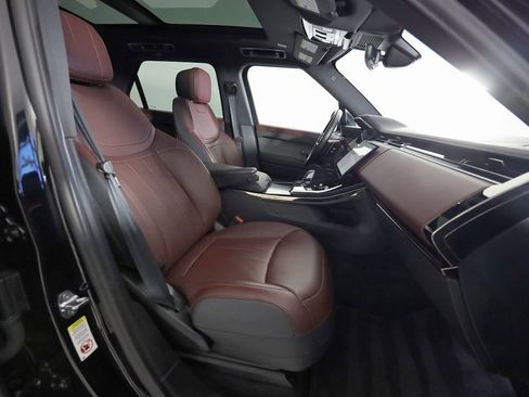 Used 2024 Land Rover Range Rover Sport Dynamic SE image 13