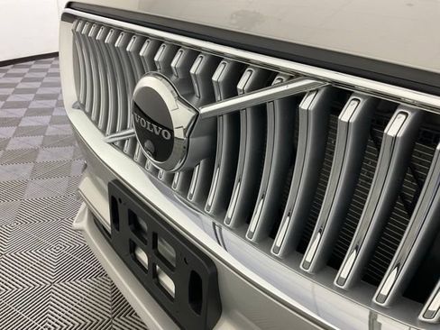 Used 2025 Volvo XC90 B6 Plus AWD/4WD image 9