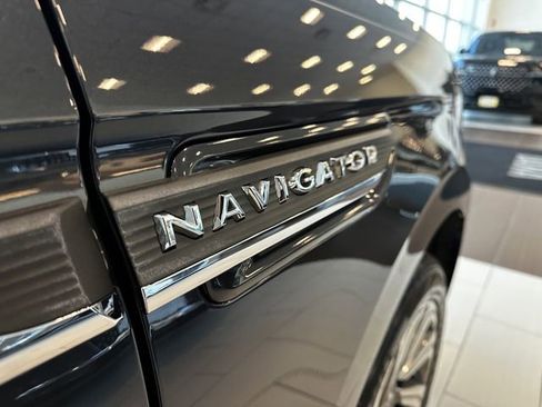 Certified 2022 Lincoln Navigator Reserve image 49