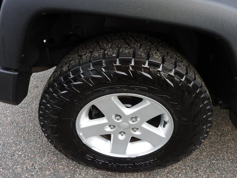 Used 2015 Jeep Wrangler Unlimited Sport w/ Quick Order Package 24S image 16