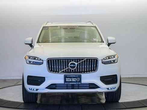 Certified 2022 Volvo XC90 T5 Momentum AWD/4WD image 7