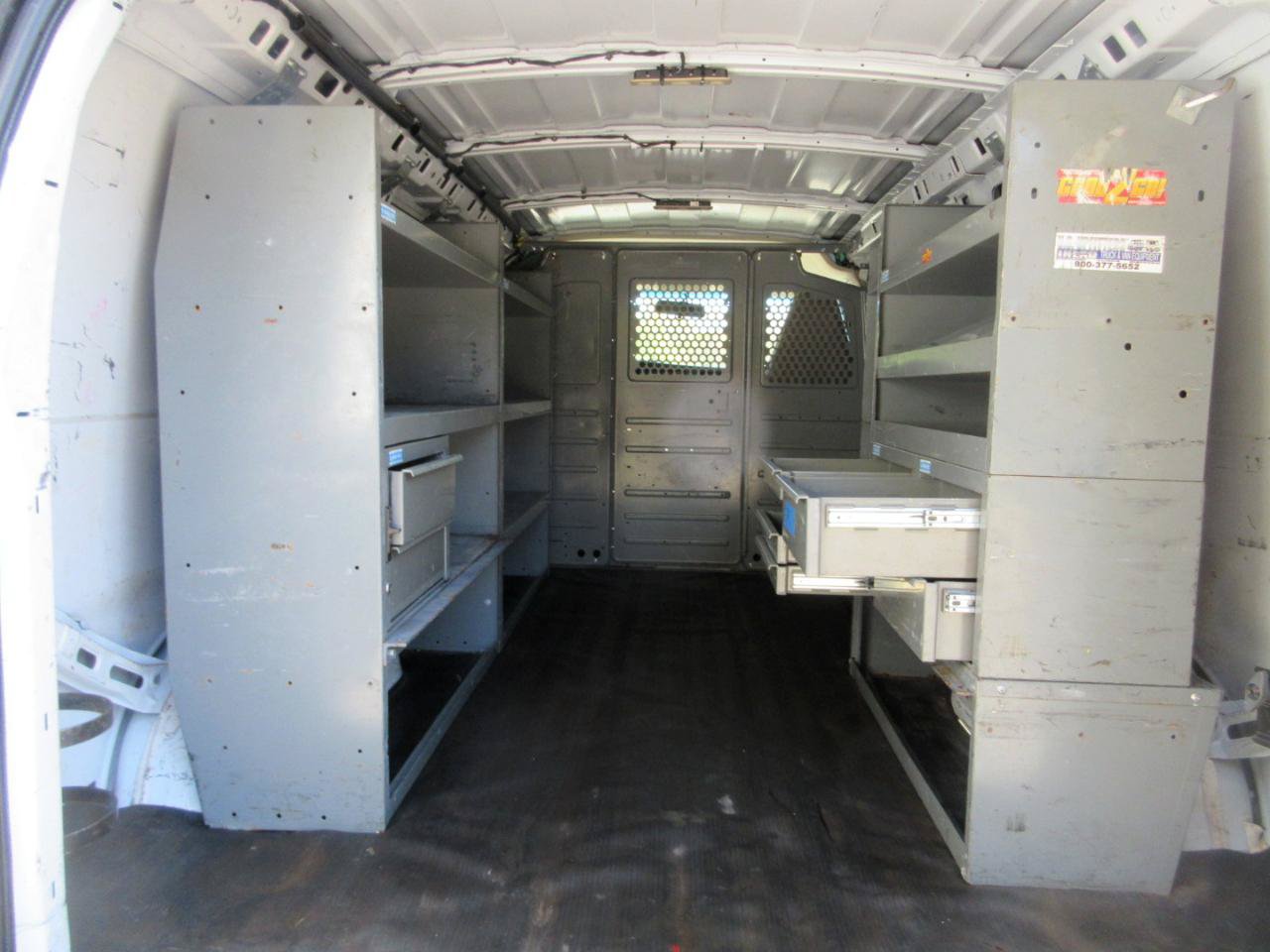 Used 2017 Chevrolet Express 3500 RWD image 20
