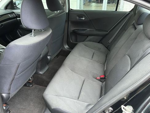 Used 2017 Honda Accord LX image 11