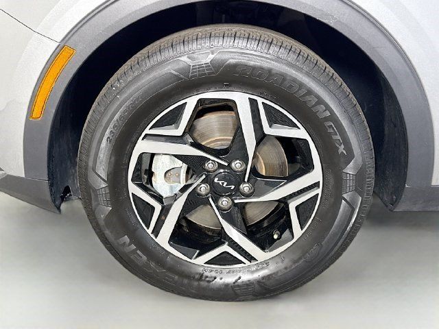 Used 2024 Kia Sportage LX FWD image 36