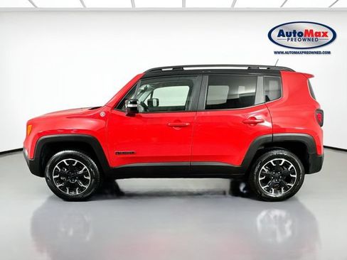 Used 2023 Jeep Renegade Trailhawk AWD/4WD image 8
