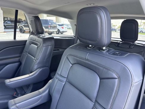 New 2026 Lincoln Aviator Reserve AWD/4WD image 14