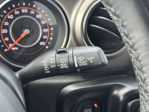 Used 2018 Jeep Wrangler Sport AWD/4WD image 21