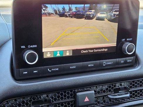 Used 2024 Honda HR-V LX image 12
