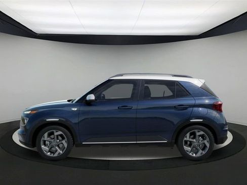 New 2026 Hyundai Venue SEL image 3