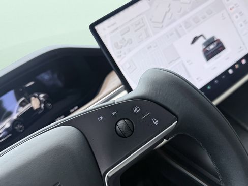 Used 2022 Tesla Model X AWD/4WD image 60