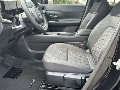 New 2026 Nissan Kicks SV w/ SV Premium Package image 10