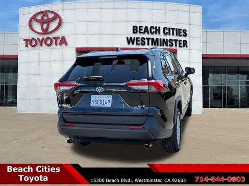 Certified 2025 Toyota RAV4 XLE FWD image 11
