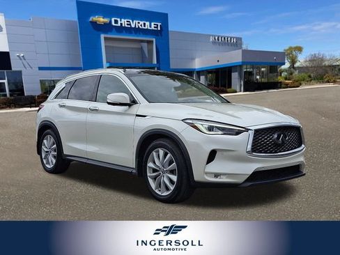 Used 2019 INFINITI QX50 Essential w/ Premium Heat Package AWD/4WD image 1