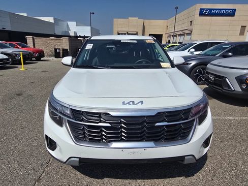 Used 2026 Kia Seltos LX AWD/4WD image 8