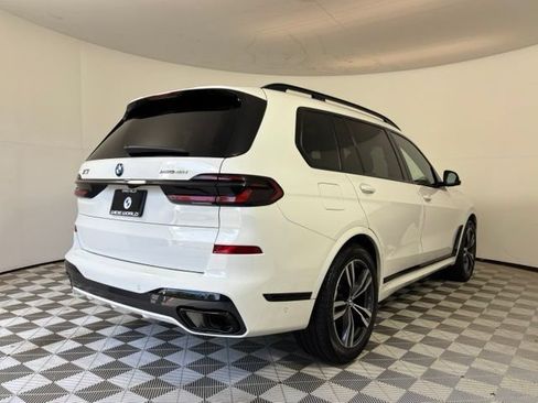 Used 2024 BMW X7 xDrive40i w/ M Sport Package AWD/4WD image 7