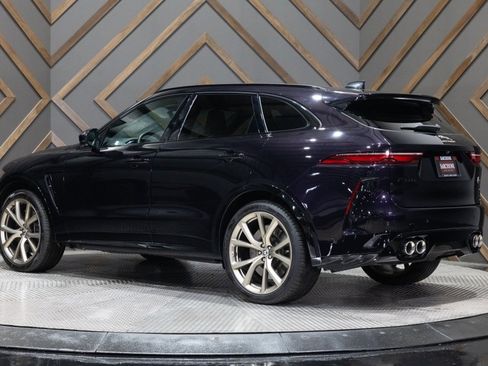 Used 2023 Jaguar F-PACE SVR image 2