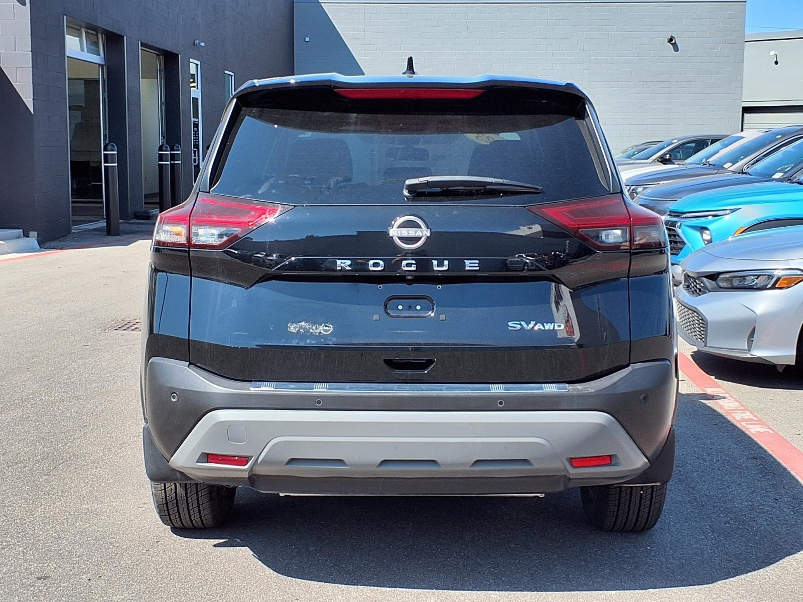 Used 2023 Nissan Rogue SV AWD/4WD image 20