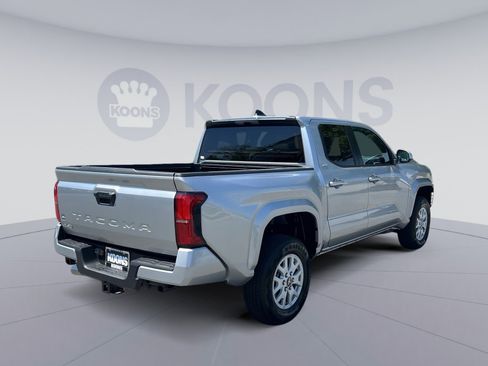 Used 2026 Toyota Tacoma SR5 AWD/4WD image 7